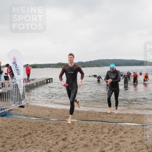 23.06.2024 - Viking Triathlon MichiJ http://msf.ph/oto/6346989 23.06.2024 10:45:58 Schwimmen 18, 156, 162, 247, 294, 395, 475, 602, 644 meine-sportfotos.de