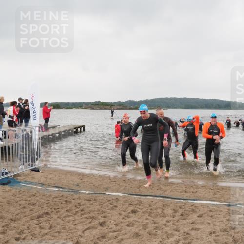 23.06.2024 - Viking Triathlon MichiJ http://msf.ph/oto/6347014 23.06.2024 10:46:08 Schwimmen 18, 44, 162, 249, 294, 341, 359, 475, 514, 602, 645 meine-sportfotos.de