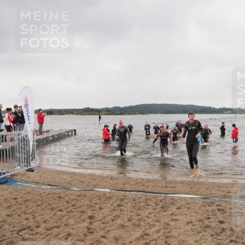 23.06.2024 - Viking Triathlon MichiJ http://msf.ph/oto/6347082 23.06.2024 10:46:34 Schwimmen 46, 130, 181, 199, 264, 365, 398, 442, 631, 636 meine-sportfotos.de