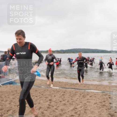 23.06.2024 - Viking Triathlon MichiJ http://msf.ph/oto/6347099 23.06.2024 10:46:37 Schwimmen 130, 141, 181, 199, 264, 365, 398, 439, 442, 467, 631, 636 meine-sportfotos.de