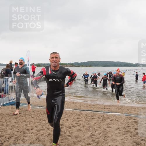 23.06.2024 - Viking Triathlon MichiJ http://msf.ph/oto/6347122 23.06.2024 10:46:40 Schwimmen 74, 130, 141, 199, 264, 365, 398, 439, 442, 467, 631 meine-sportfotos.de