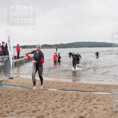 23.06.2024 - Viking Triathlon MichiJ http://msf.ph/oto/6347233 23.06.2024 10:47:04 Schwimmen 80, 281, 325 meine-sportfotos.de