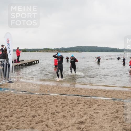 23.06.2024 - Viking Triathlon MichiJ http://msf.ph/oto/6347245 23.06.2024 10:47:06 Schwimmen 80, 281, 325 meine-sportfotos.de