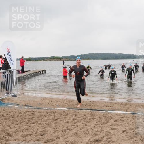 23.06.2024 - Viking Triathlon MichiJ http://msf.ph/oto/6347387 23.06.2024 10:47:39 Schwimmen 19, 57, 132, 357, 423, 547 meine-sportfotos.de