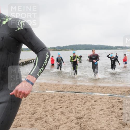 23.06.2024 - Viking Triathlon MichiJ http://msf.ph/oto/6347458 23.06.2024 10:47:50 Schwimmen 57, 258, 309, 357, 370 meine-sportfotos.de