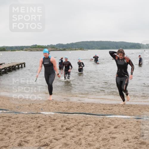 23.06.2024 - Viking Triathlon MichiJ http://msf.ph/oto/6347623 23.06.2024 10:48:16 Schwimmen 41, 147, 157, 478 meine-sportfotos.de