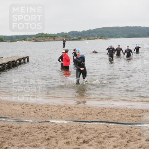 23.06.2024 - Viking Triathlon MichiJ http://msf.ph/oto/6347639 23.06.2024 10:48:21 Schwimmen 79, 147, 157 meine-sportfotos.de