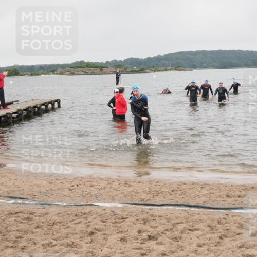 23.06.2024 - Viking Triathlon MichiJ http://msf.ph/oto/6347641 23.06.2024 10:48:21 Schwimmen 79, 147, 157 meine-sportfotos.de