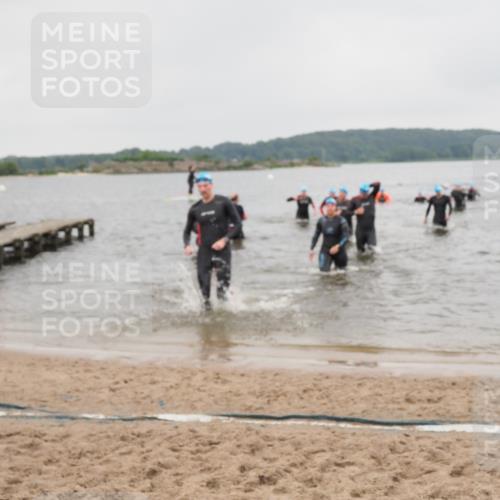 23.06.2024 - Viking Triathlon MichiJ http://msf.ph/oto/6347662 23.06.2024 10:48:31 Schwimmen 21, 70, 79, 422 meine-sportfotos.de