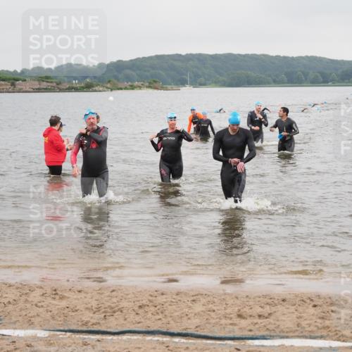 23.06.2024 - Viking Triathlon MichiJ http://msf.ph/oto/6347717 23.06.2024 10:48:42 Schwimmen 21, 59, 70, 155, 248, 441 meine-sportfotos.de