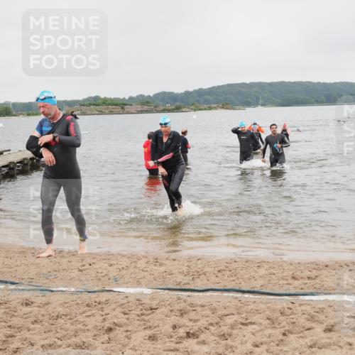 23.06.2024 - Viking Triathlon MichiJ http://msf.ph/oto/6347742 23.06.2024 10:48:47 Schwimmen 59, 139, 155, 248, 441 meine-sportfotos.de
