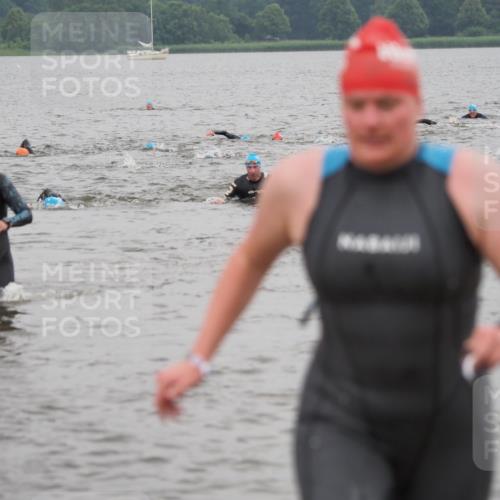 23.06.2024 - Viking Triathlon MichiJ http://msf.ph/oto/6347848 23.06.2024 10:49:07 Schwimmen 373, 637 meine-sportfotos.de