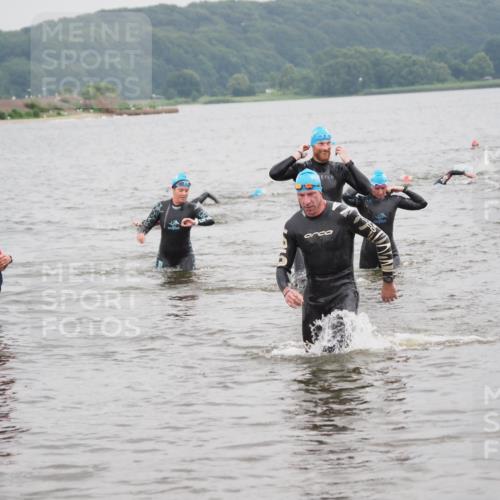 23.06.2024 - Viking Triathlon MichiJ http://msf.ph/oto/6347912 23.06.2024 10:49:28 Schwimmen 112 meine-sportfotos.de