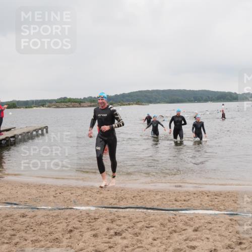 23.06.2024 - Viking Triathlon MichiJ http://msf.ph/oto/6347952 23.06.2024 10:49:35 Schwimmen 64, 112, 236, 388 meine-sportfotos.de