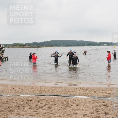 23.06.2024 - Viking Triathlon MichiJ http://msf.ph/oto/6347961 23.06.2024 10:49:37 Schwimmen 64, 112, 236, 388 meine-sportfotos.de