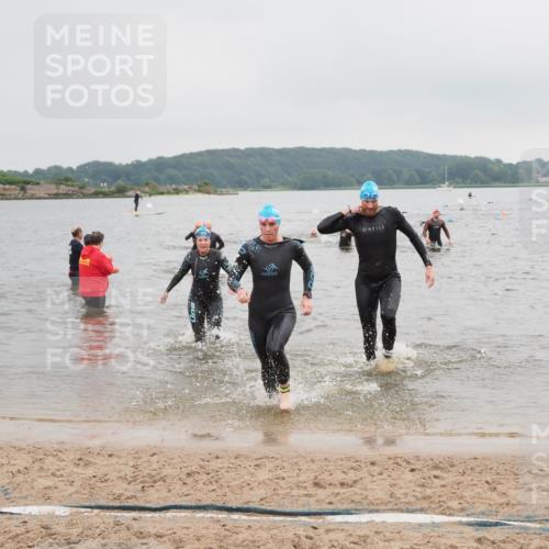 23.06.2024 - Viking Triathlon MichiJ http://msf.ph/oto/6347989 23.06.2024 10:49:42 Schwimmen 64, 176, 236, 388 meine-sportfotos.de
