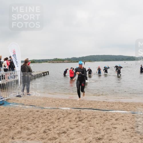 23.06.2024 - Viking Triathlon MichiJ http://msf.ph/oto/6348079 23.06.2024 10:50:04 Schwimmen 119, 366, 379 meine-sportfotos.de