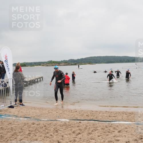 23.06.2024 - Viking Triathlon MichiJ http://msf.ph/oto/6348432 23.06.2024 10:51:02 Schwimmen 45, 290, 635 meine-sportfotos.de
