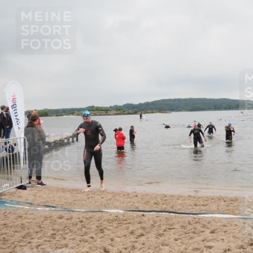 23.06.2024 - Viking Triathlon MichiJ http://msf.ph/oto/6348444 23.06.2024 10:51:03 Schwimmen 45, 290, 635 meine-sportfotos.de