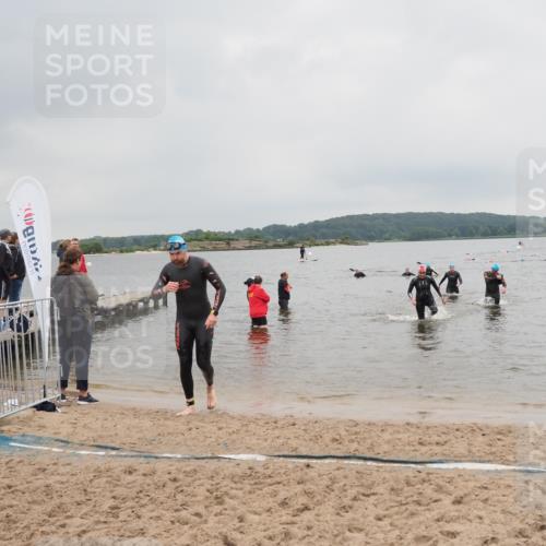 23.06.2024 - Viking Triathlon MichiJ http://msf.ph/oto/6348447 23.06.2024 10:51:03 Schwimmen 45, 290, 635 meine-sportfotos.de