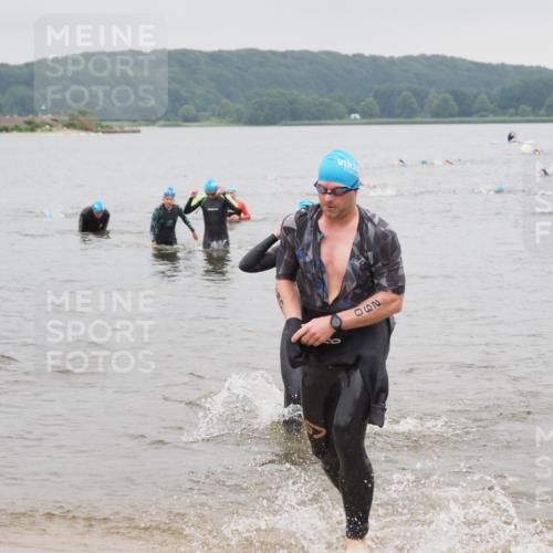 23.06.2024 - Viking Triathlon MichiJ http://msf.ph/oto/6348478 23.06.2024 10:51:14 Schwimmen 290, 315 meine-sportfotos.de