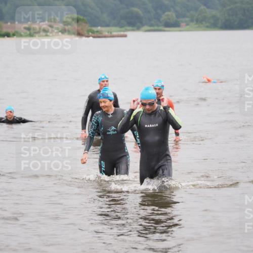 23.06.2024 - Viking Triathlon MichiJ http://msf.ph/oto/6348507 23.06.2024 10:51:22 Schwimmen 501 meine-sportfotos.de