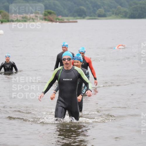 23.06.2024 - Viking Triathlon MichiJ http://msf.ph/oto/6348514 23.06.2024 10:51:25 Schwimmen 49, 253, 501 meine-sportfotos.de