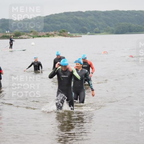 23.06.2024 - Viking Triathlon MichiJ http://msf.ph/oto/6348531 23.06.2024 10:51:27 Schwimmen 49, 253, 501 meine-sportfotos.de