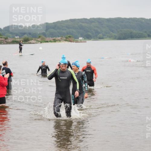 23.06.2024 - Viking Triathlon MichiJ http://msf.ph/oto/6348538 23.06.2024 10:51:28 Schwimmen 49, 253, 501 meine-sportfotos.de