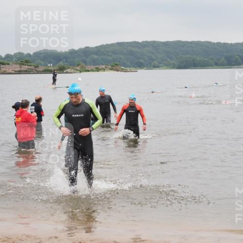 23.06.2024 - Viking Triathlon MichiJ http://msf.ph/oto/6348553 23.06.2024 10:51:30 Schwimmen 49, 253, 501 meine-sportfotos.de