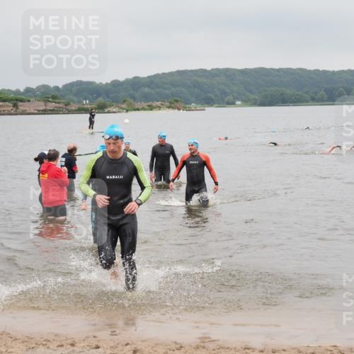 23.06.2024 - Viking Triathlon MichiJ http://msf.ph/oto/6348554 23.06.2024 10:51:31 Schwimmen 49, 253, 501 meine-sportfotos.de