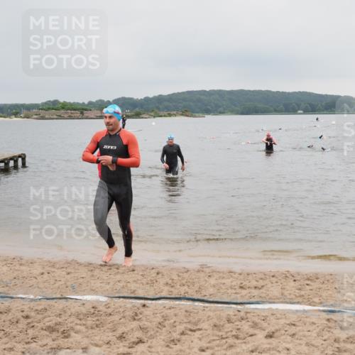 23.06.2024 - Viking Triathlon MichiJ http://msf.ph/oto/6348593 23.06.2024 10:51:37 Schwimmen 49, 253, 413 meine-sportfotos.de