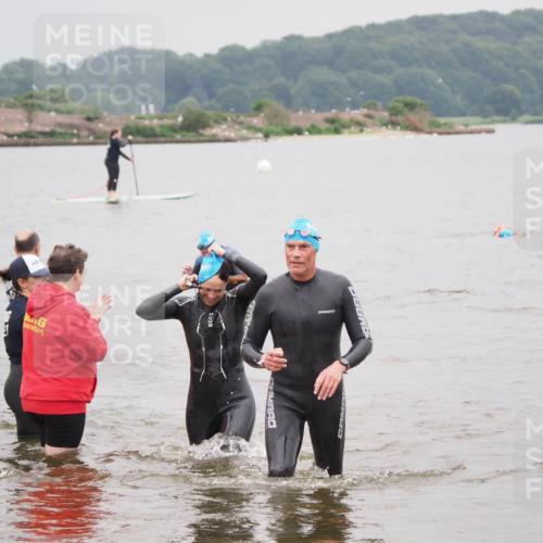23.06.2024 - Viking Triathlon MichiJ http://msf.ph/oto/6348609 23.06.2024 10:51:43 Schwimmen 351, 413 meine-sportfotos.de