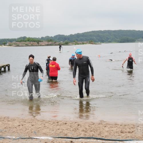 23.06.2024 - Viking Triathlon MichiJ http://msf.ph/oto/6348651 23.06.2024 10:51:47 Schwimmen 351, 413, 609 meine-sportfotos.de