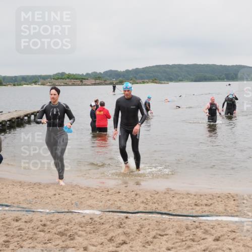 23.06.2024 - Viking Triathlon MichiJ http://msf.ph/oto/6348668 23.06.2024 10:51:49 Schwimmen 351, 413, 609 meine-sportfotos.de