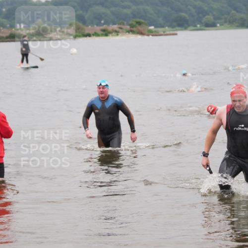 23.06.2024 - Viking Triathlon MichiJ http://msf.ph/oto/6348702 23.06.2024 10:51:54 Schwimmen 351, 479, 609 meine-sportfotos.de
