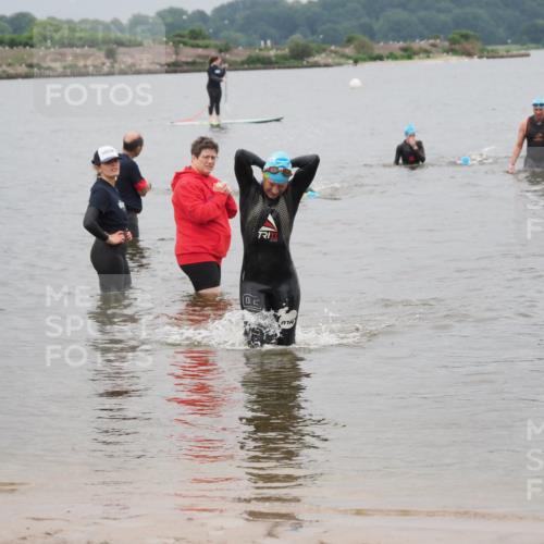 23.06.2024 - Viking Triathlon MichiJ http://msf.ph/oto/6348865 23.06.2024 10:52:43 Schwimmen 159 meine-sportfotos.de