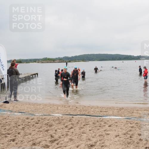 23.06.2024 - Viking Triathlon MichiJ http://msf.ph/oto/6348902 23.06.2024 10:53:03 Schwimmen 145, 444, 481 meine-sportfotos.de