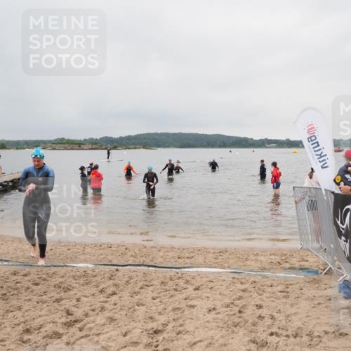 23.06.2024 - Viking Triathlon MichiJ http://msf.ph/oto/6348940 23.06.2024 10:53:08 Schwimmen 145, 207, 444 meine-sportfotos.de