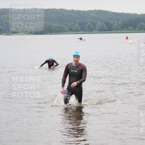 23.06.2024 - Viking Triathlon MichiJ http://msf.ph/oto/6349068 23.06.2024 10:53:58 Schwimmen 429 meine-sportfotos.de