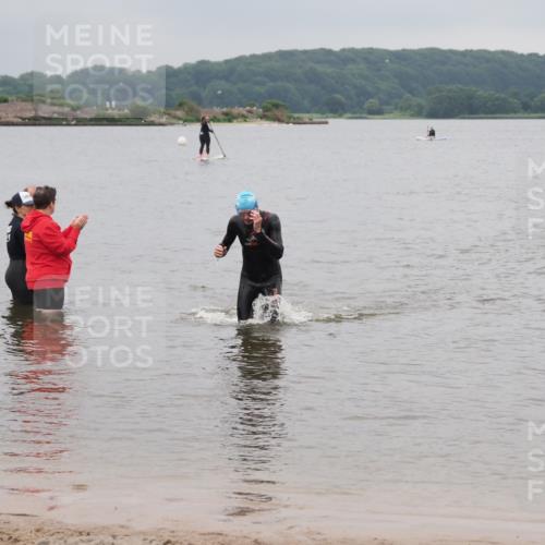 23.06.2024 - Viking Triathlon MichiJ http://msf.ph/oto/6349119 23.06.2024 10:54:17 Schwimmen 154 meine-sportfotos.de