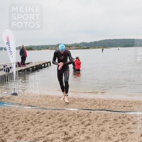 23.06.2024 - Viking Triathlon MichiJ http://msf.ph/oto/6349127 23.06.2024 10:54:23 Schwimmen 154 meine-sportfotos.de