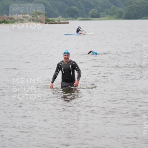 23.06.2024 - Viking Triathlon MichiJ http://msf.ph/oto/6349149 23.06.2024 10:56:02 Schwimmen 346 meine-sportfotos.de