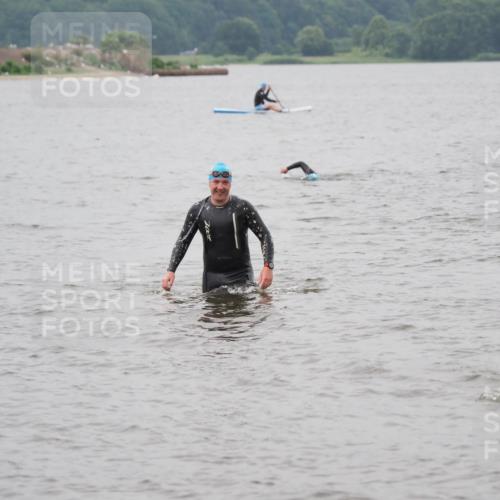 23.06.2024 - Viking Triathlon MichiJ http://msf.ph/oto/6349152 23.06.2024 10:56:02 Schwimmen 346 meine-sportfotos.de