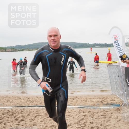23.06.2024 - Viking Triathlon MichiJ http://msf.ph/oto/6349210 23.06.2024 10:56:16 Schwimmen 92, 227 meine-sportfotos.de