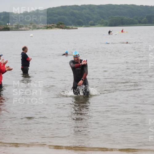 23.06.2024 - Viking Triathlon MichiJ http://msf.ph/oto/6349245 23.06.2024 10:56:27 Schwimmen 85 meine-sportfotos.de