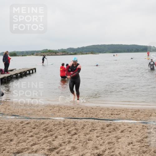 23.06.2024 - Viking Triathlon MichiJ http://msf.ph/oto/6349260 23.06.2024 10:56:33 Schwimmen 85 meine-sportfotos.de