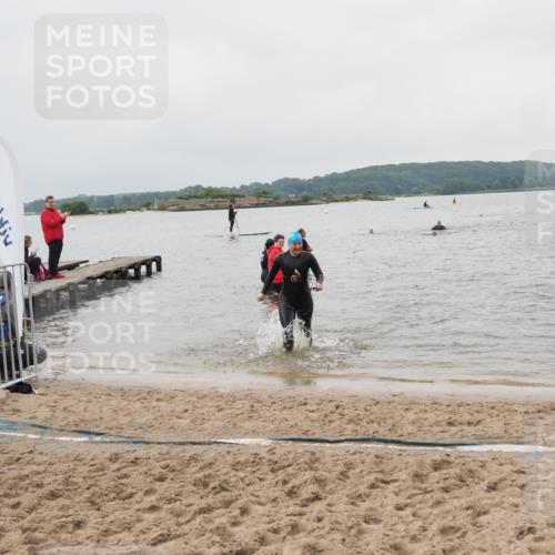 23.06.2024 - Viking Triathlon MichiJ http://msf.ph/oto/6349293 23.06.2024 10:57:00 Schwimmen 418 meine-sportfotos.de