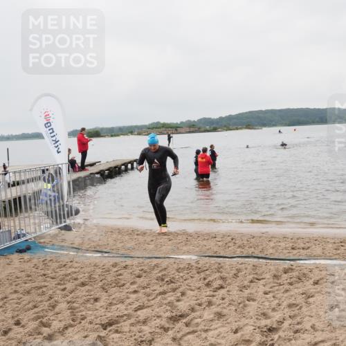 23.06.2024 - Viking Triathlon MichiJ http://msf.ph/oto/6349306 23.06.2024 10:57:03 Schwimmen 418 meine-sportfotos.de