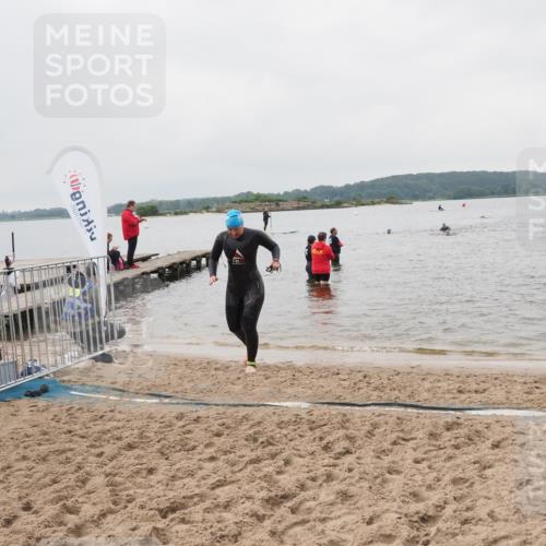 23.06.2024 - Viking Triathlon MichiJ http://msf.ph/oto/6349308 23.06.2024 10:57:03 Schwimmen 418 meine-sportfotos.de